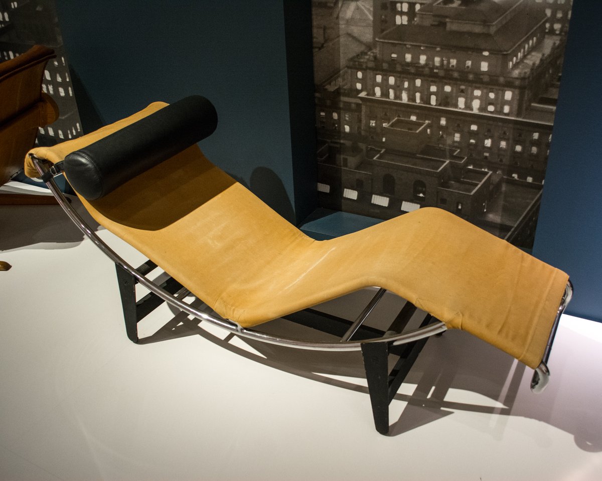LC4 Chaise Longue by Le Corbusier
